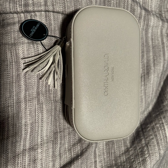 Cynthia Rowley Jewelry Box - Picture 3 of 4